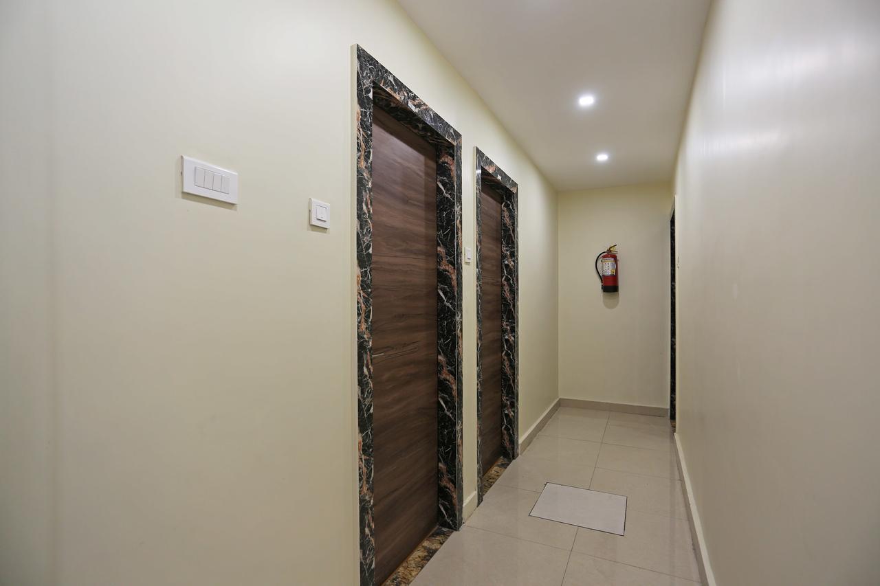 Oyo 11596 Sanjay Guest House Канпур Екстериор снимка